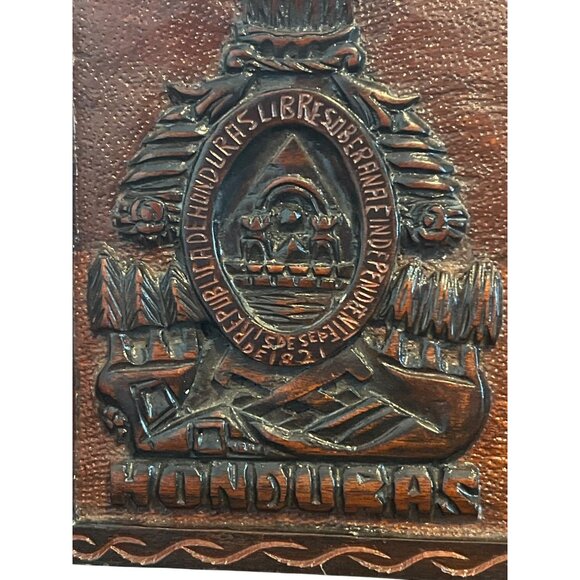 Hand-Carved Wooden Plaque With Honduras & United States Emblems 18" x 10.5" - Picture 2 of 6